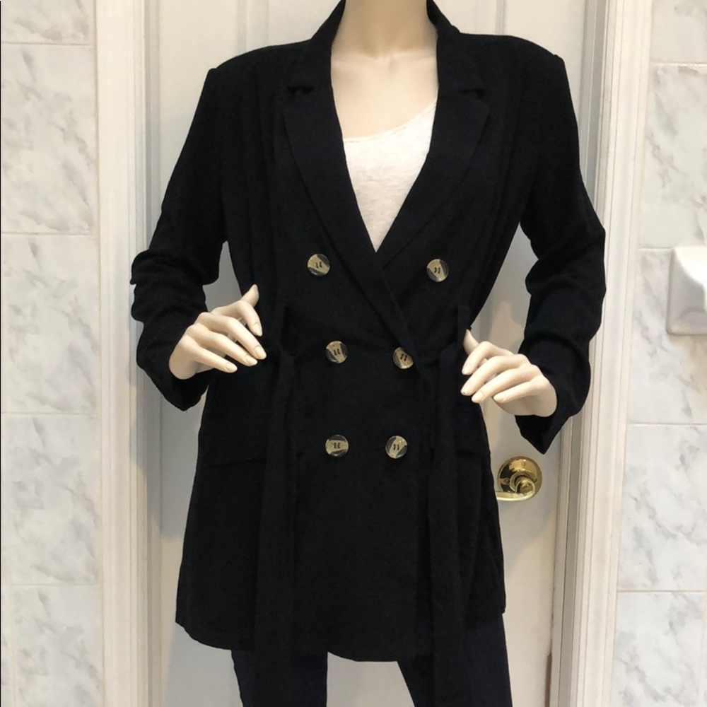 BLACK BELTED & BUTTON CLOSURE JACKET - Picture 6 of 8